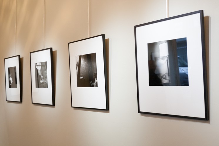 Solo exhibition Self-consciousness during the Mois de la Photo OFF at Studio Galerie B&B, Paris.