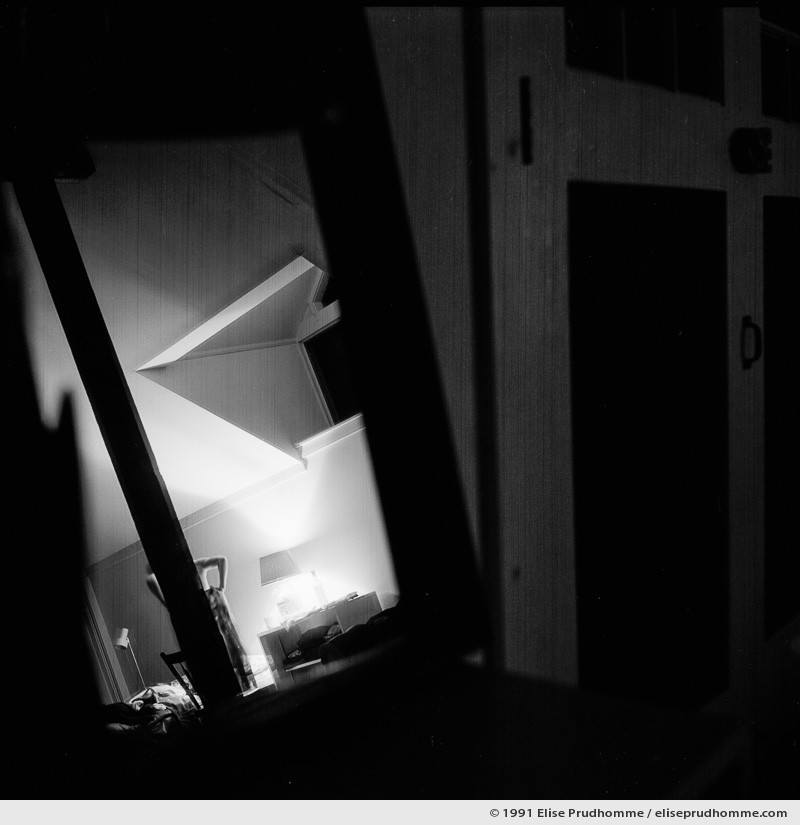 Situation #1, Pennsylvania, USA. 1991 (series Self-consciousness) by Elise Prudhomme.
