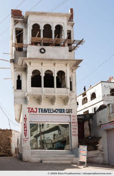 Building detail and renovation of Taj Travels & Cyber Cafe, Udaipur, Rajasthan, India, 2009 by Elise Prudhomme.