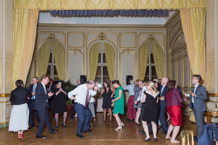 Dancing after the formal dinner during the wedding reception at the Cercle de l'Union Interalliée, Paris, France.