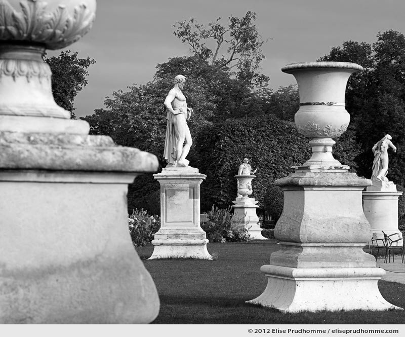 Echecs or Chess, Tuileries Garden, Paris, France, 2011 (part of the series Yours, Mine, Le Nôtre's) by Elise Prudhomme.
