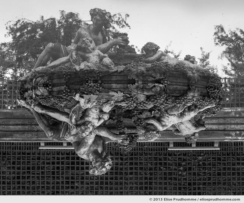 Miroir, oh Miroir, Versailles Chateau Garden, France, 2013 (part of the series Yours, Mine, Le Nôtre's) by Elise Prudhomme.